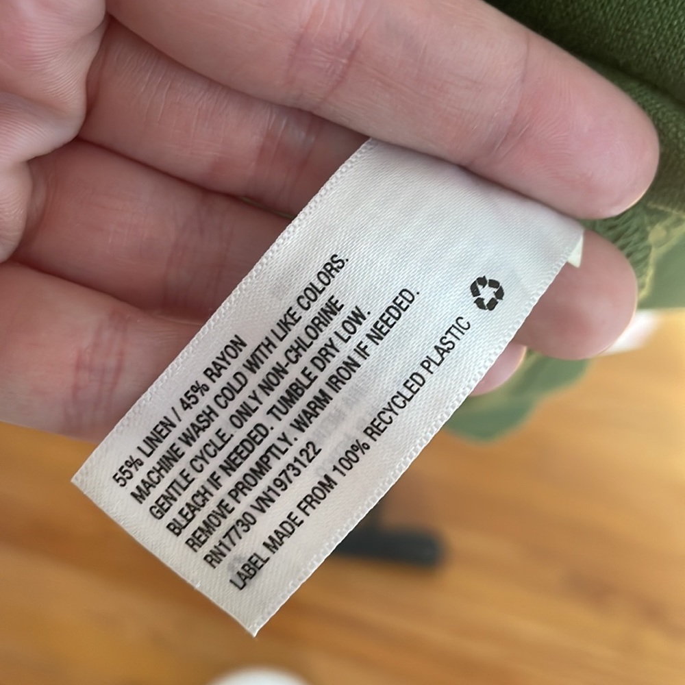 Universal Thread Shirt - Picture 3 of 3